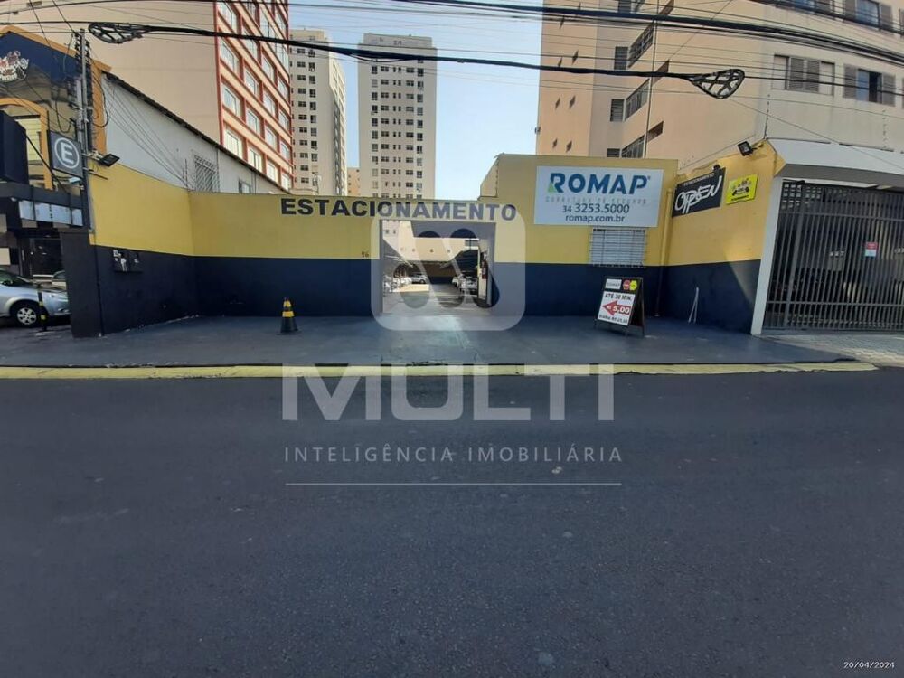 Loteamento e Condomínio - Foto 1