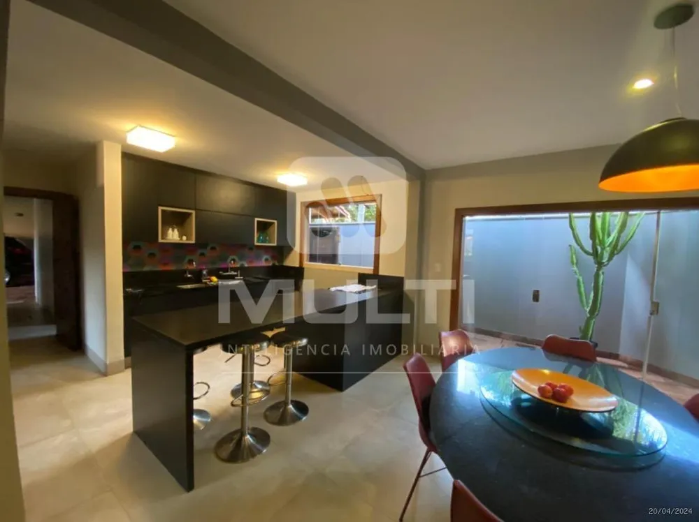 Casa, 4 quartos, 554 m² - Foto 4