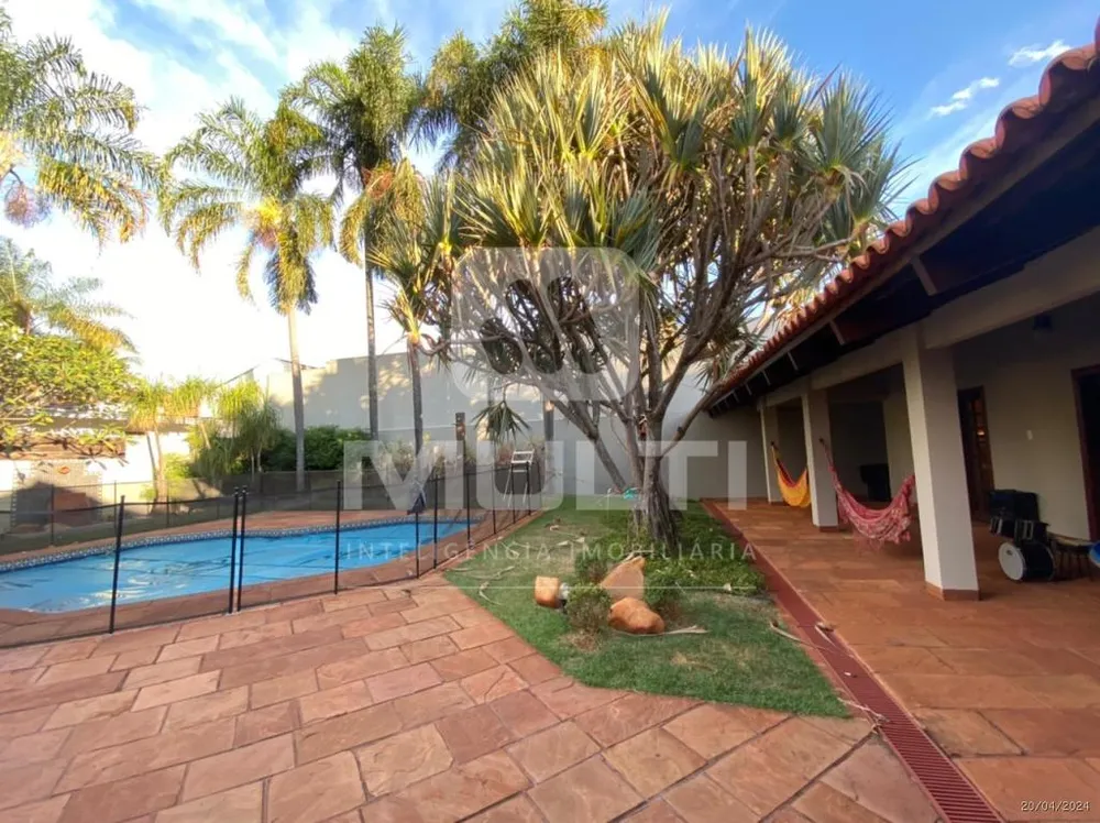 Casa, 4 quartos, 554 m² - Foto 1