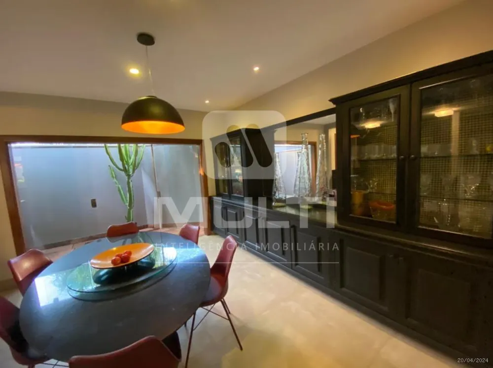 Casa, 4 quartos, 554 m² - Foto 3