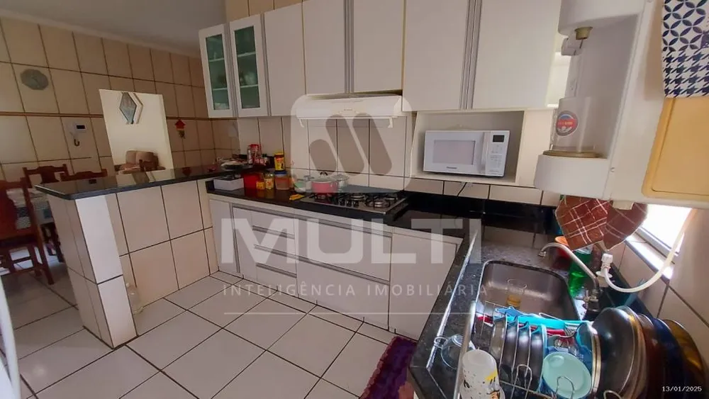 Casa, 4 quartos, 220 m² - Foto 4