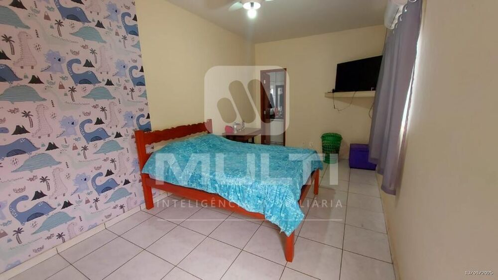 Casa, 4 quartos, 220 m² - Foto 3