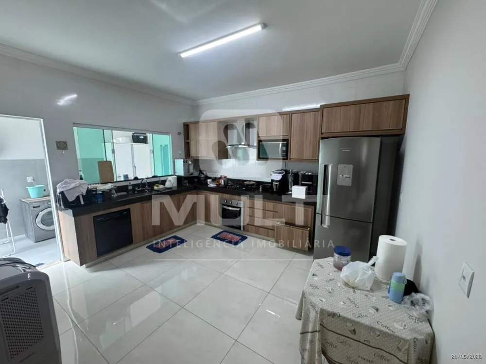 Casa, 3 quartos, 235 m² - Foto 6
