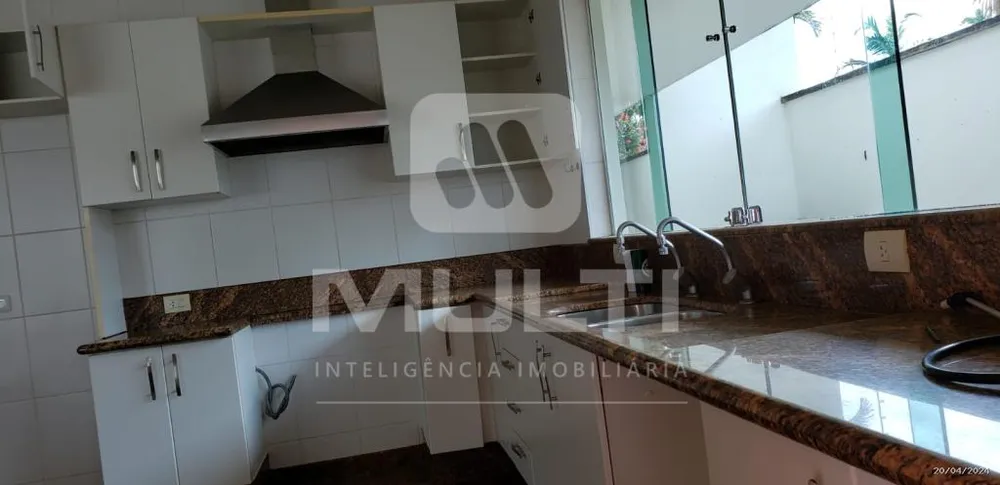 Casa, 5 quartos, 411 m² - Foto 4