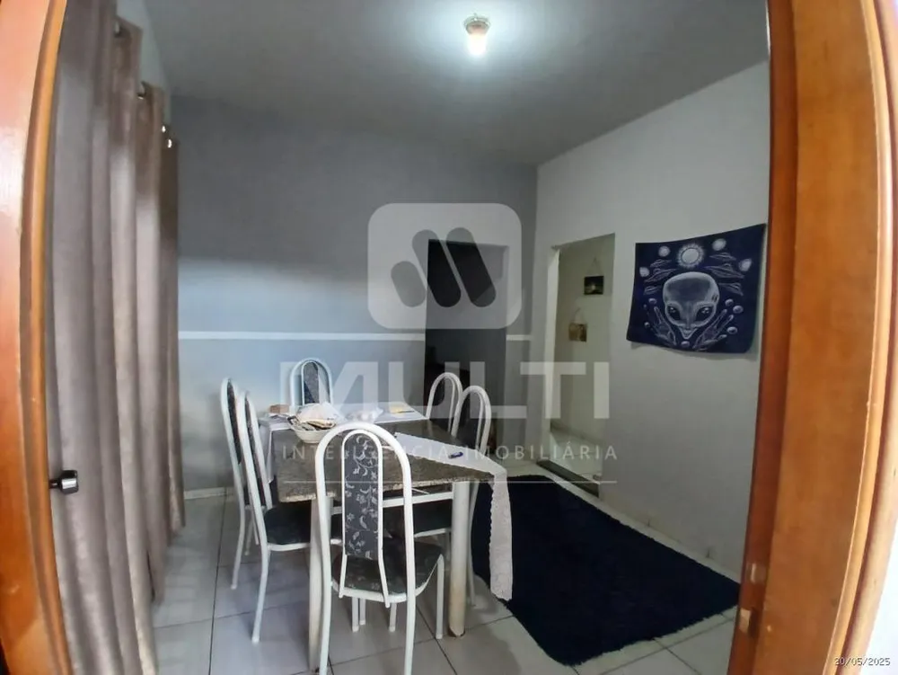 Casa, 3 quartos, 178 m² - Foto 1