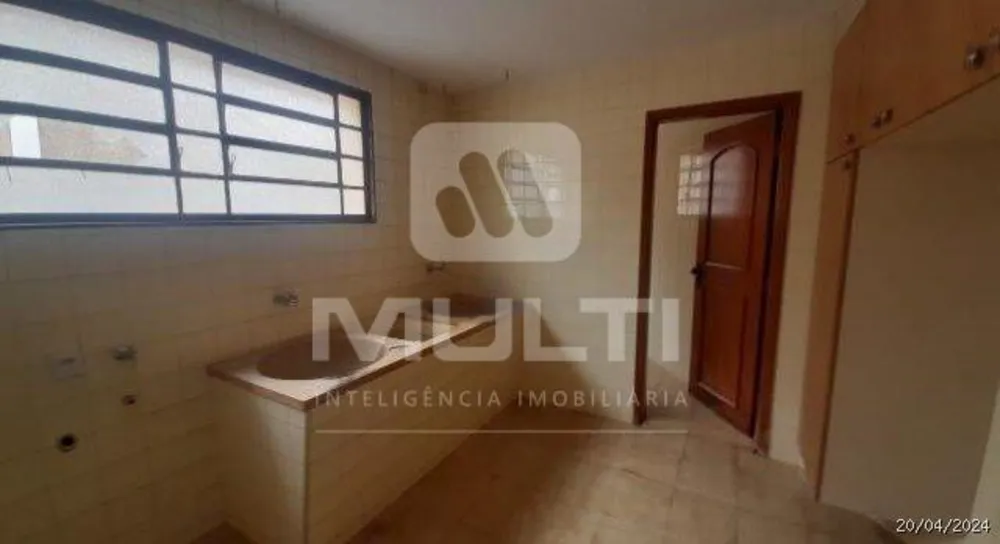 Casa, 6 quartos, 357 m² - Foto 11