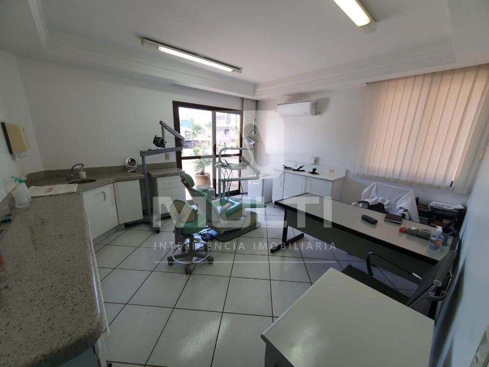 Prédio Inteiro à venda com 7 quartos, 283m² - Foto 20