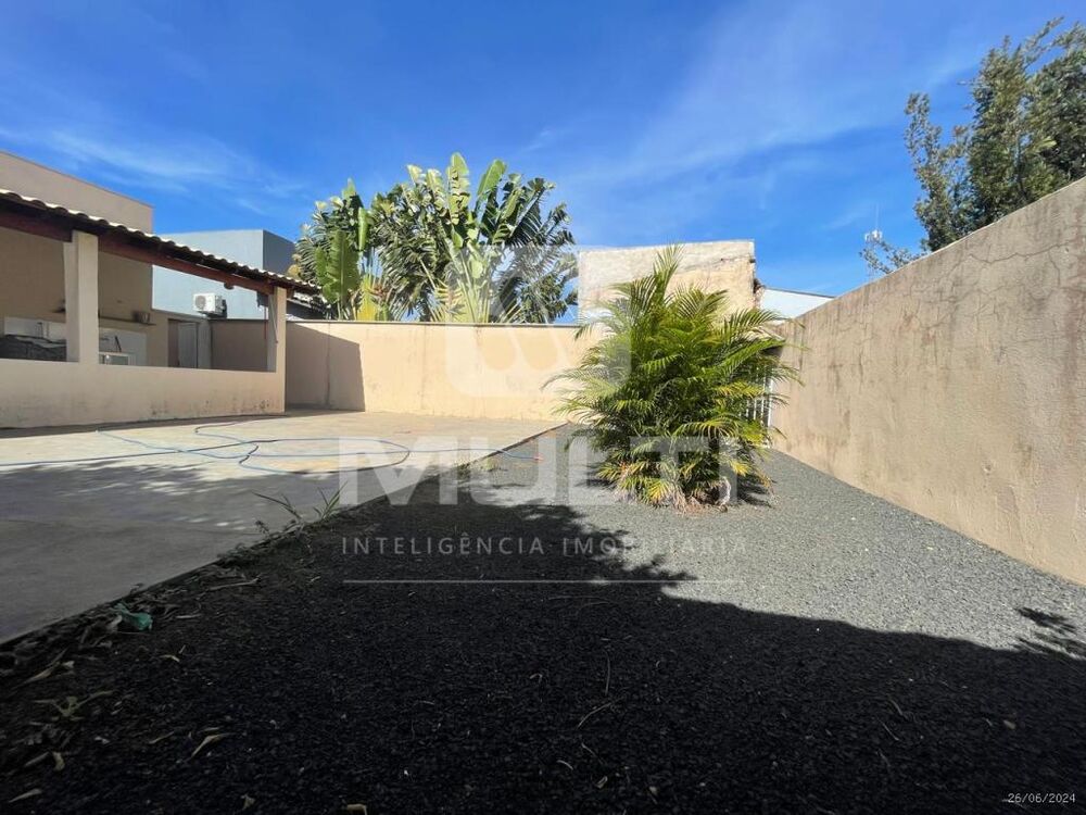 Casa, 3 quartos, 156 m² - Foto 1