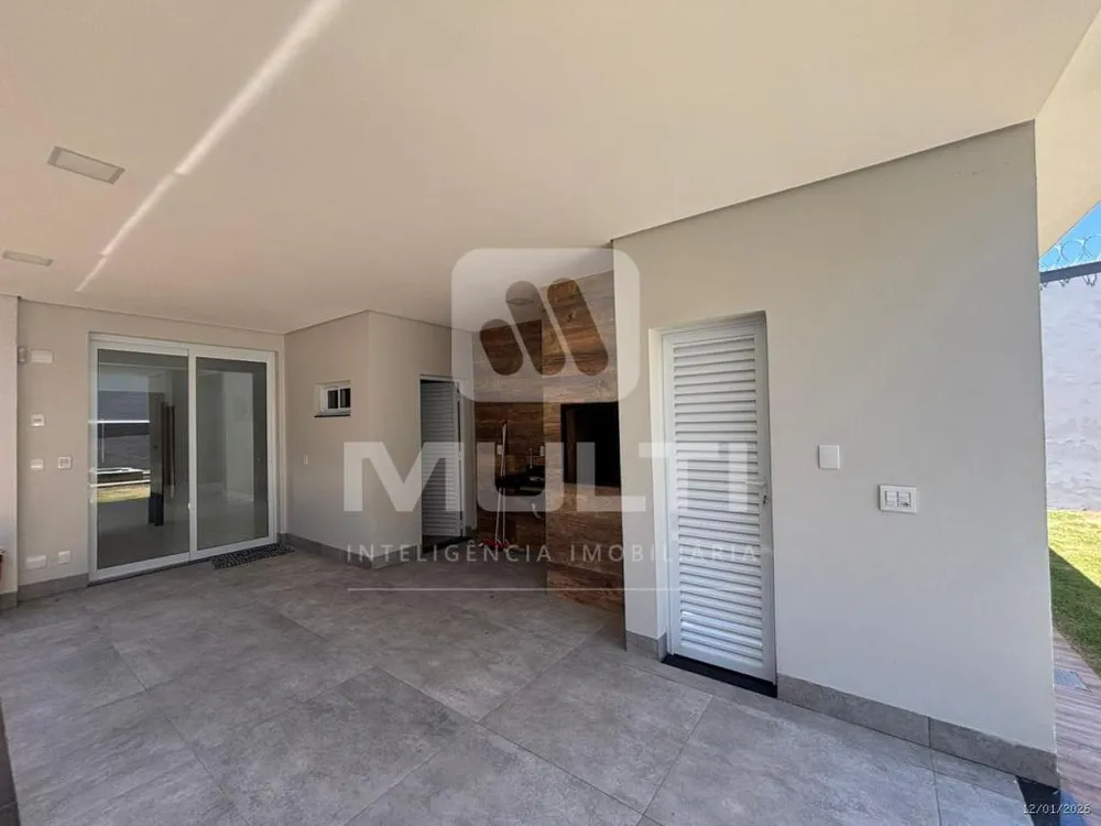 Casa, 3 quartos, 230 m² - Foto 4