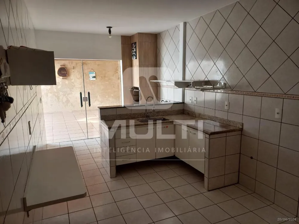 Casa, 3 quartos, 220 m² - Foto 5