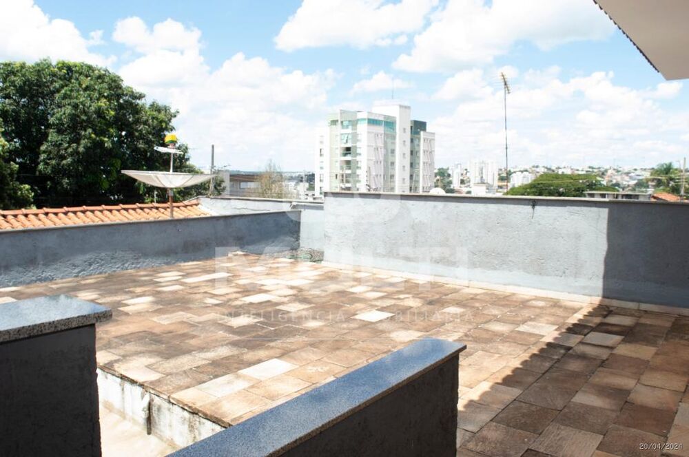 Casa, 4 quartos, 340 m² - Foto 23