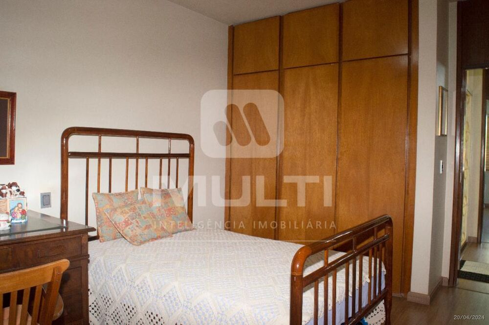 Casa, 4 quartos, 340 m² - Foto 14