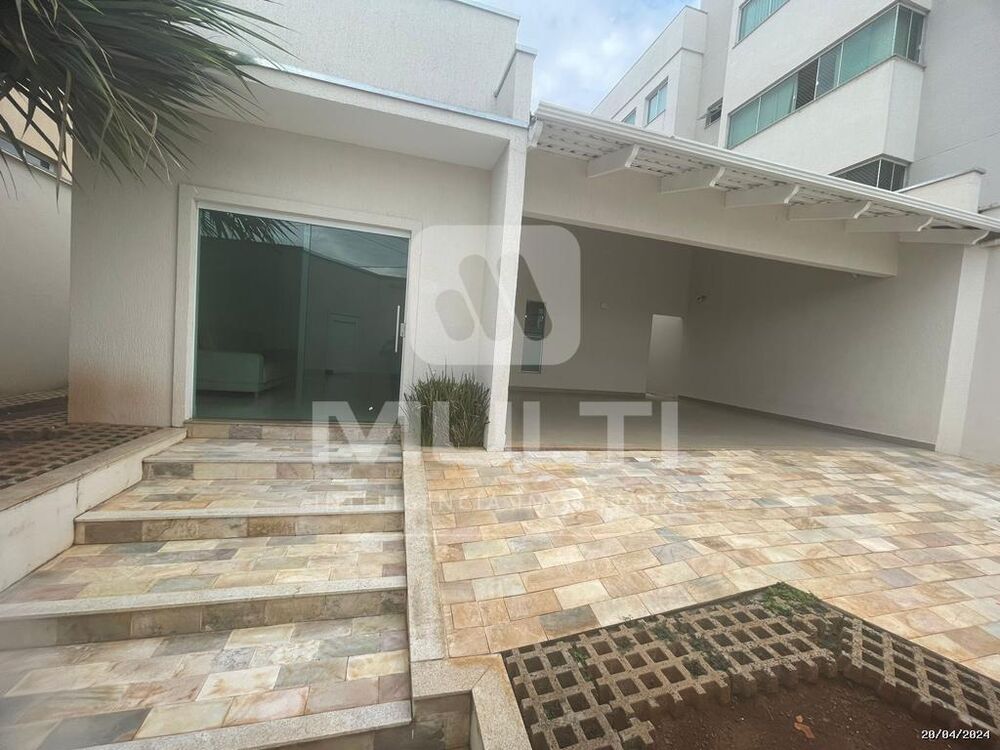 Casa à venda com 3 quartos, 250m² - Foto 21