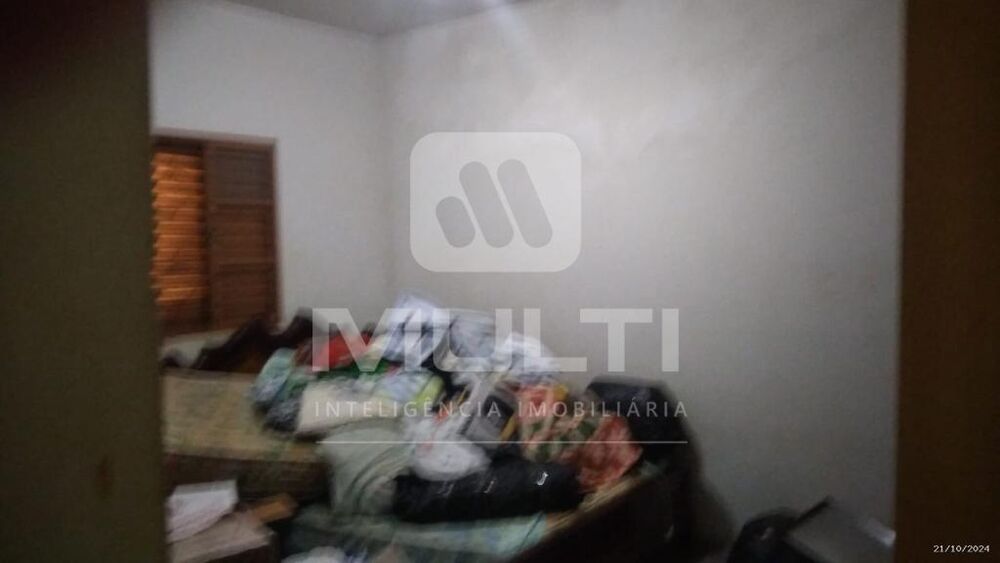 Casa à venda com 3 quartos, 250m² - Foto 10