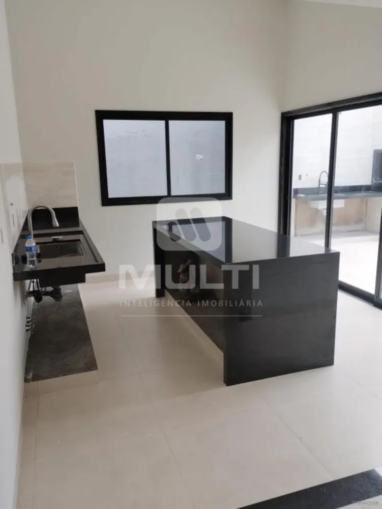 Casa, 3 quartos, 159 m² - Foto 2