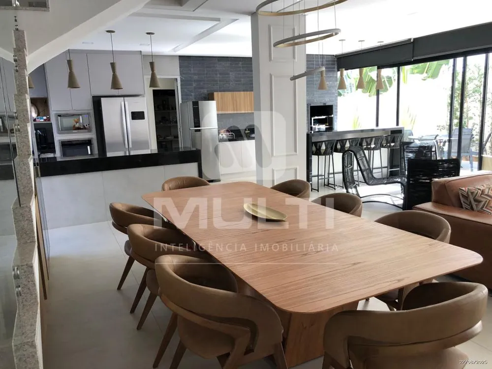 Casa, 3 quartos, 286 m² - Foto 2