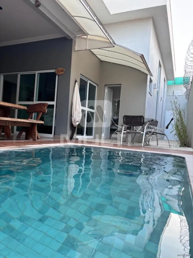 Casa, 3 quartos, 189 m² - Foto 1