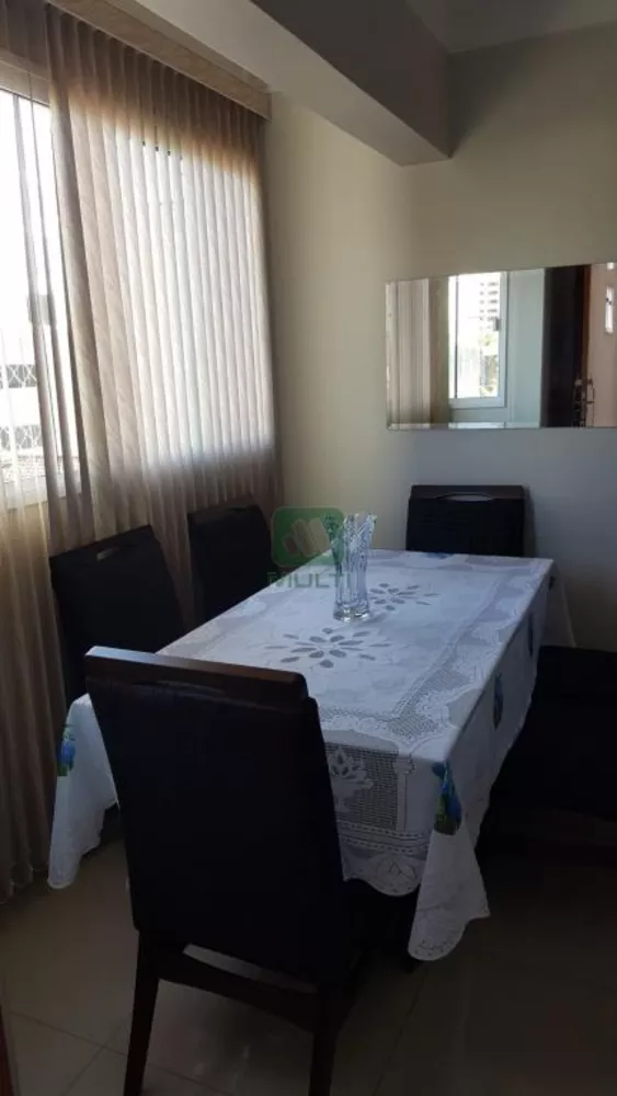 Apartamento à venda com 2 quartos, 58m² - Foto 2