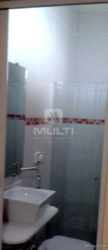 Casa, 3 quartos, 202 m² - Foto 2