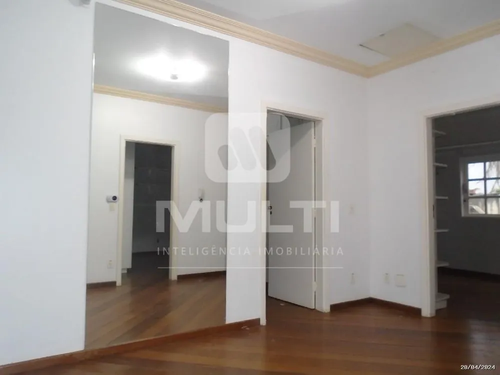 Casa, 4 quartos, 351 m² - Foto 8