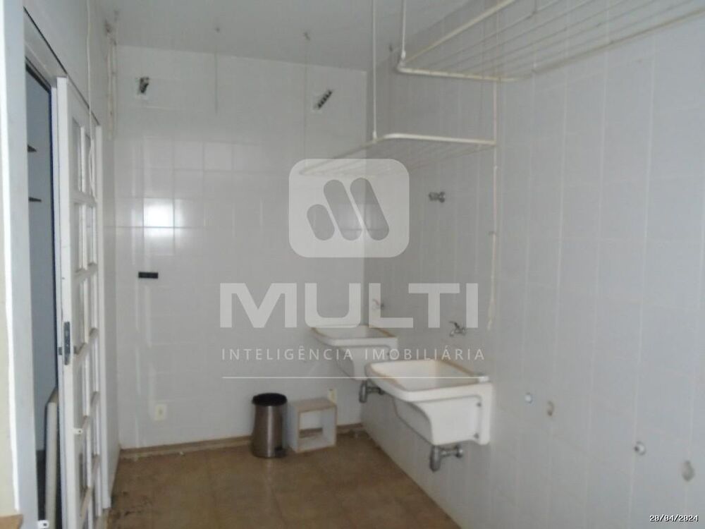 Casa, 4 quartos, 351 m² - Foto 23