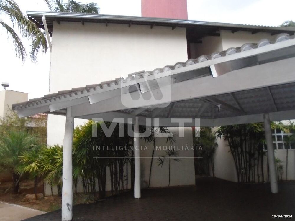 Casa, 4 quartos, 351 m² - Foto 1