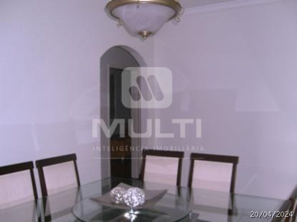 Casa, 3 quartos, 220 m² - Foto 1