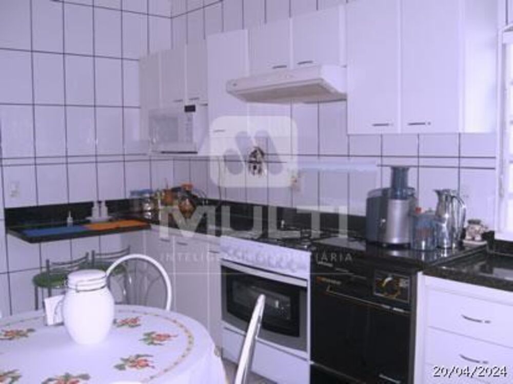 Casa, 3 quartos, 220 m² - Foto 6
