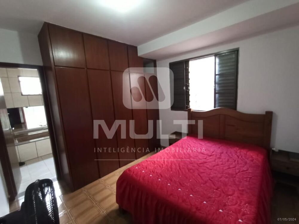 Casa, 3 quartos, 200 m² - Foto 9