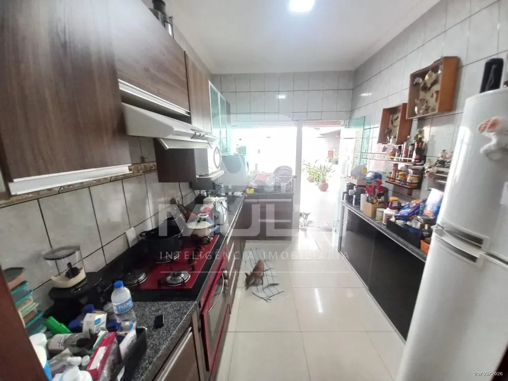 Casa, 3 quartos, 230 m² - Foto 11
