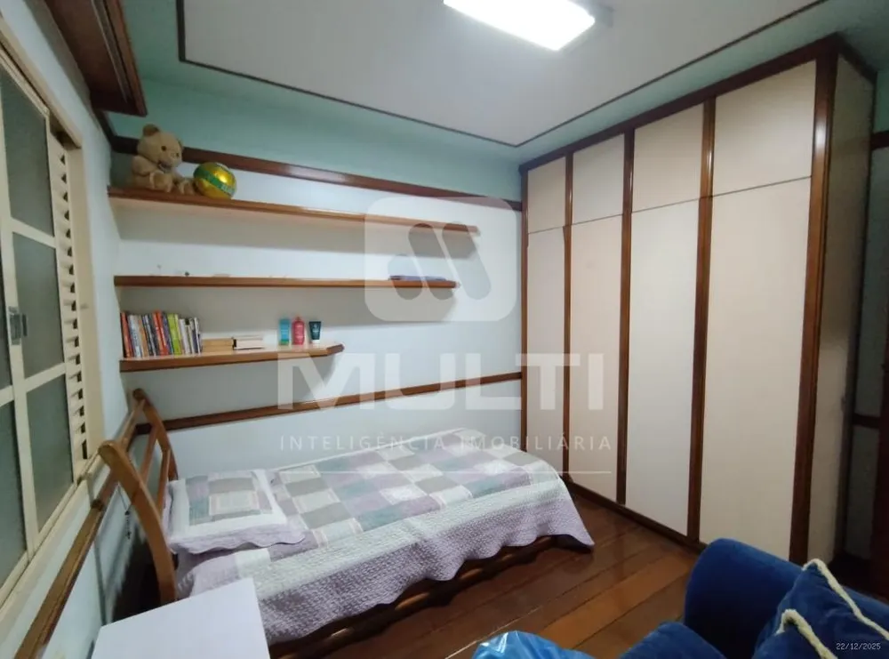 Casa, 3 quartos, 242 m² - Foto 5