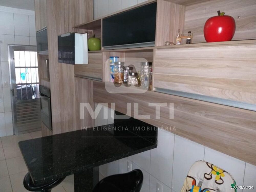 Casa, 4 quartos, 247 m² - Foto 5