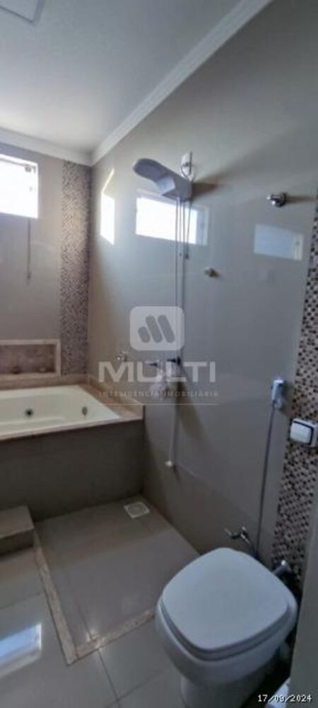 Casa, 4 quartos, 247 m² - Foto 17