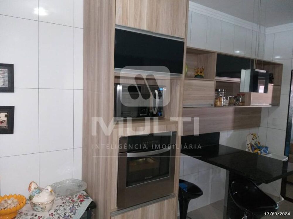 Casa, 4 quartos, 247 m² - Foto 6