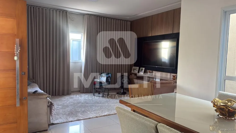 Casa, 3 quartos, 122 m² - Foto 1