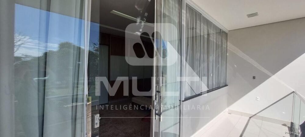 Casa à venda com 4 quartos, 440m² - Foto 15