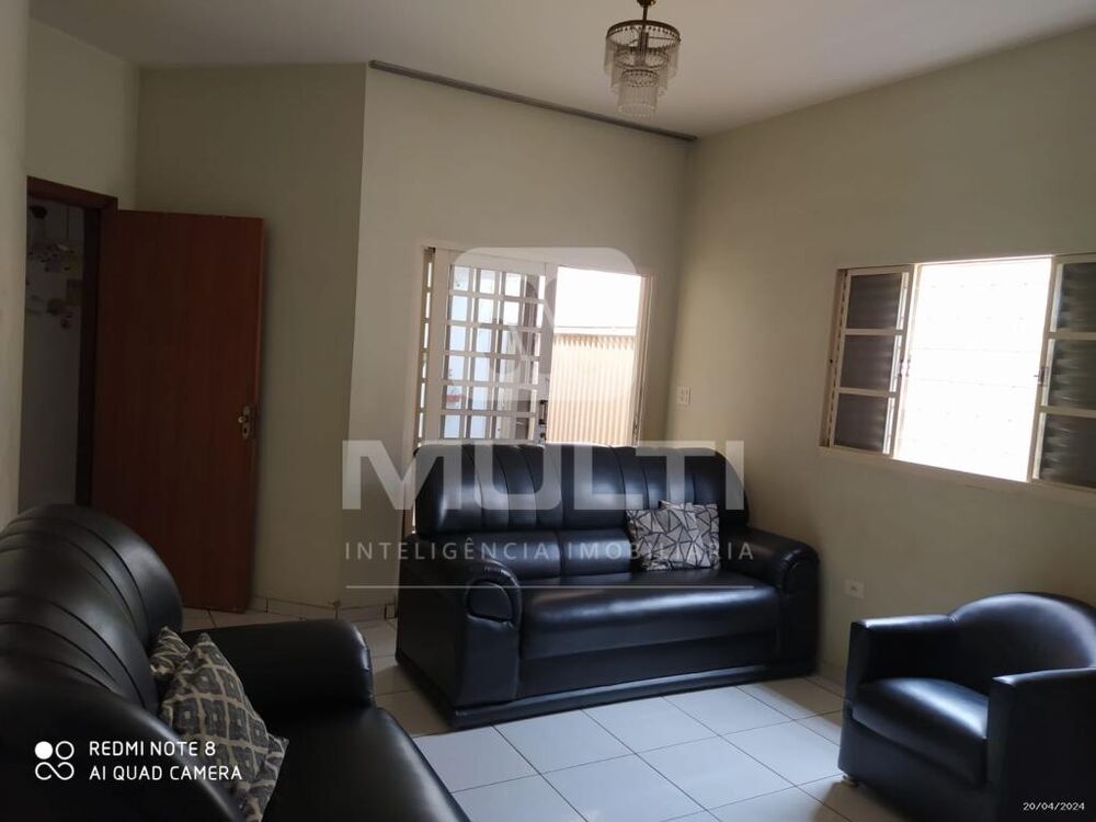 Casa, 3 quartos, 130 m² - Foto 1