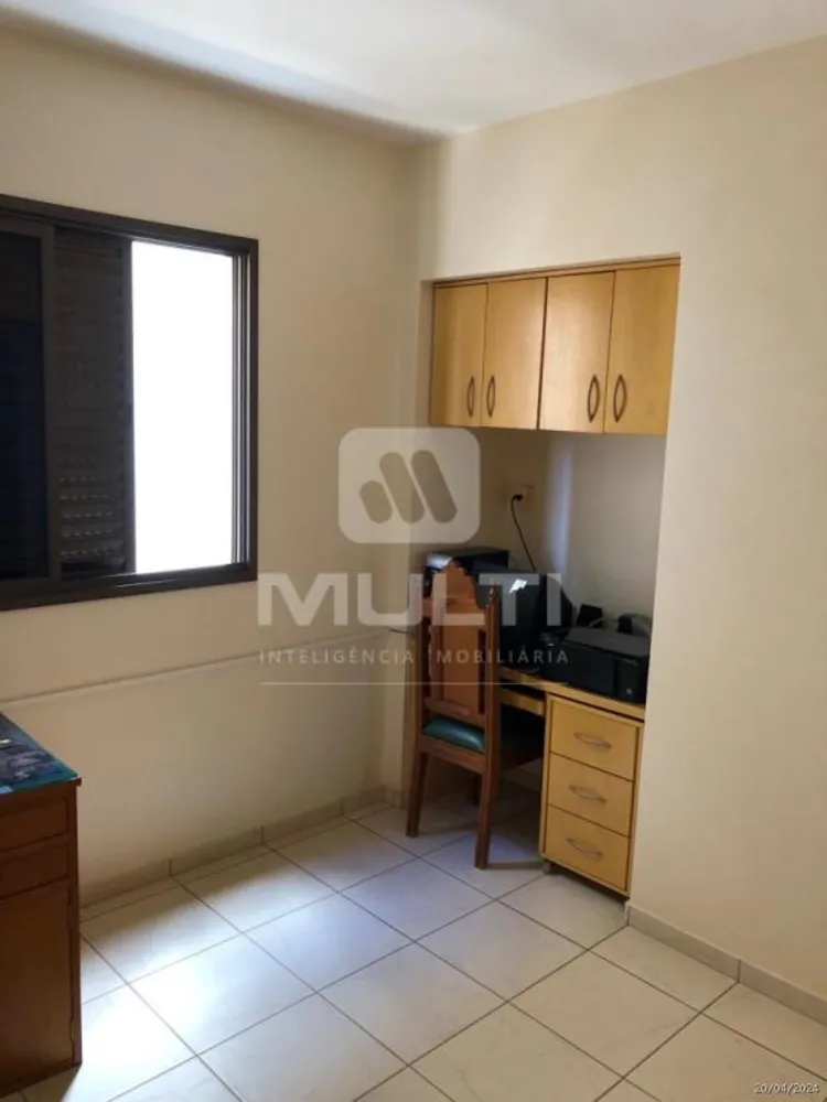 Apartamento, 3 quartos, 100 m² - Foto 1