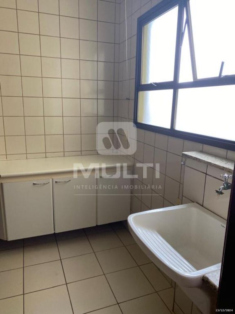 Apartamento à venda com 3 quartos, 95m² - Foto 10