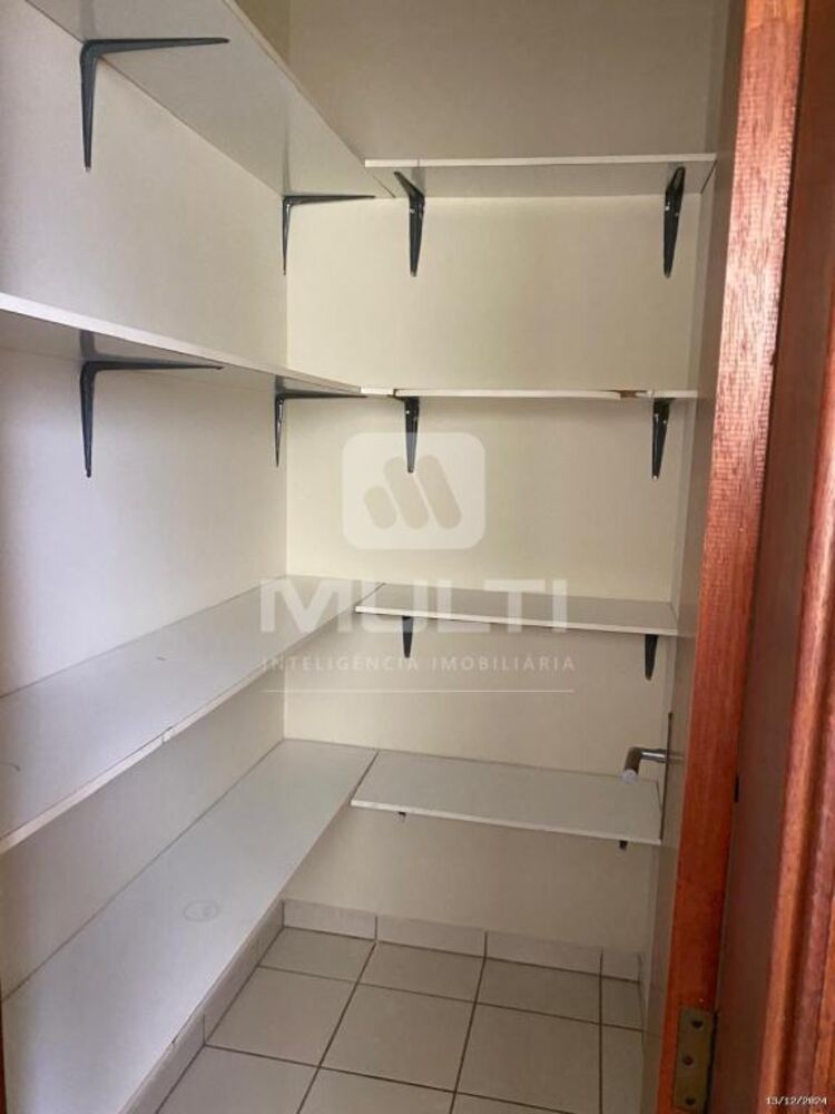 Apartamento à venda com 3 quartos, 95m² - Foto 9