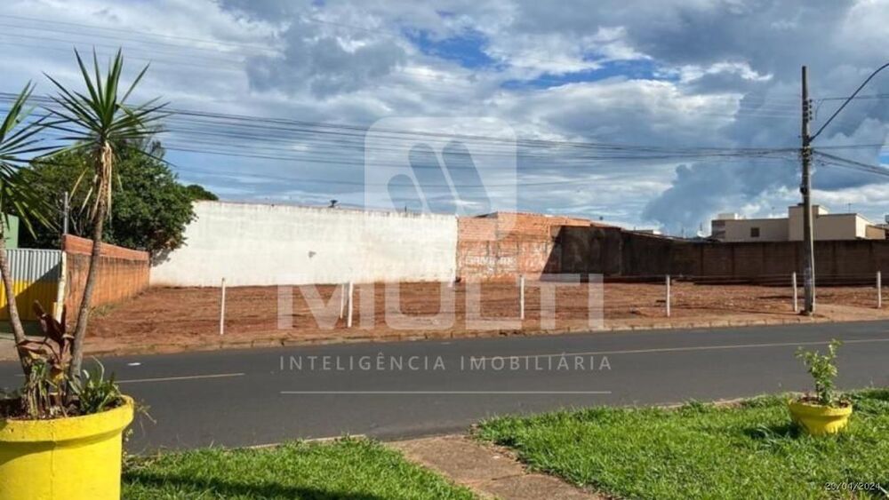 Loteamento e Condomínio à venda com 1 quarto, 1146m² - Foto 1