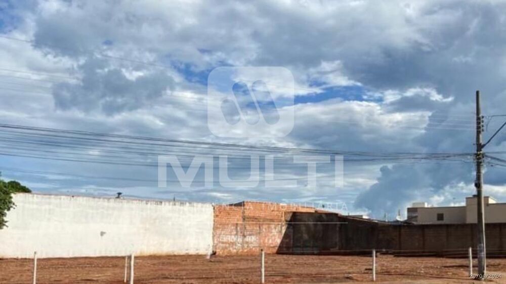 Loteamento e Condomínio à venda com 1 quarto, 1146m² - Foto 2