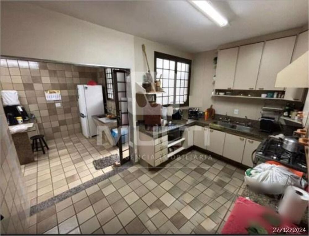 Casa, 4 quartos, 367 m² - Foto 1