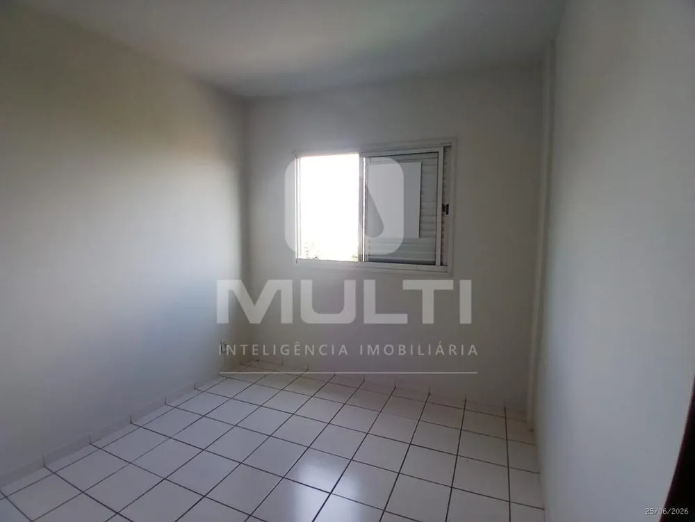 Apartamento, 3 quartos, 107 m² - Foto 2