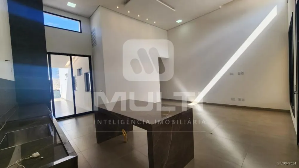Casa, 2 quartos, 180 m² - Foto 1