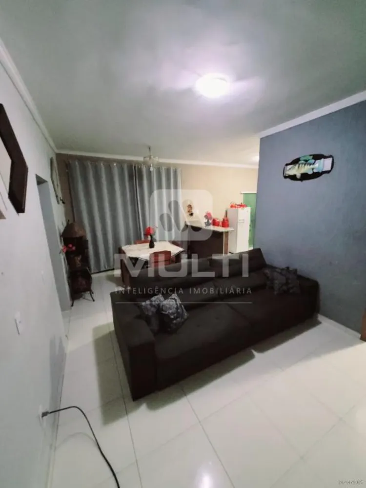 Casa, 3 quartos, 190 m² - Foto 2