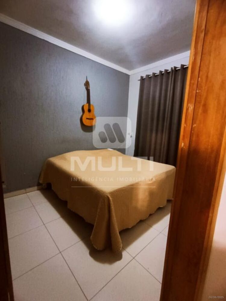 Casa, 3 quartos, 190 m² - Foto 1