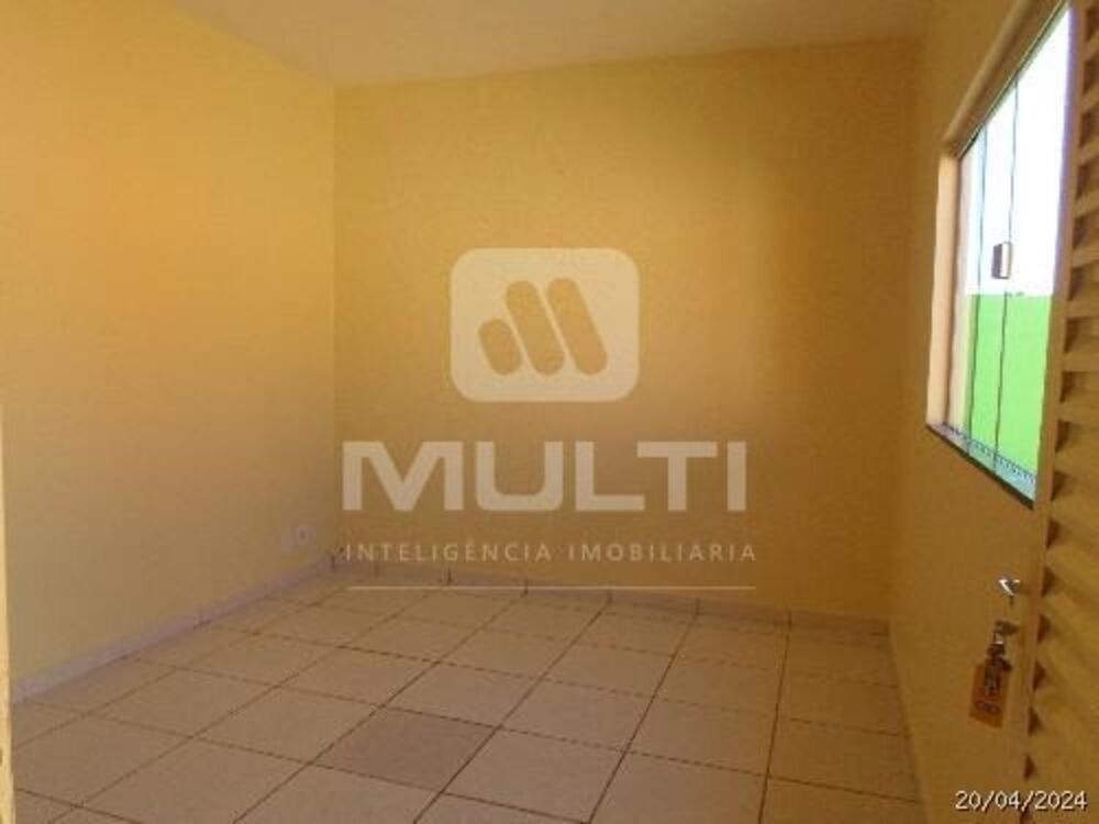 Casa, 3 quartos, 64 m² - Foto 1