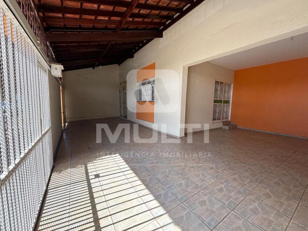 Casa, 4 quartos, 269 m² - Foto 1