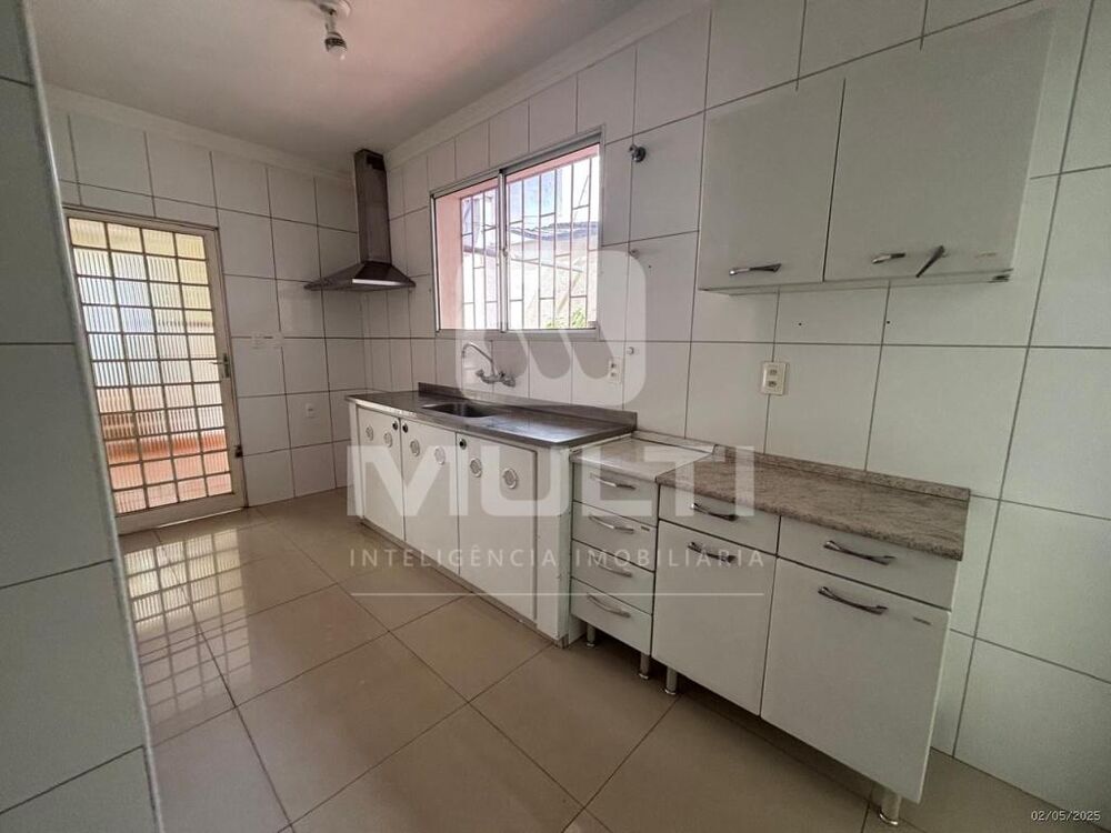 Casa, 4 quartos, 269 m² - Foto 13